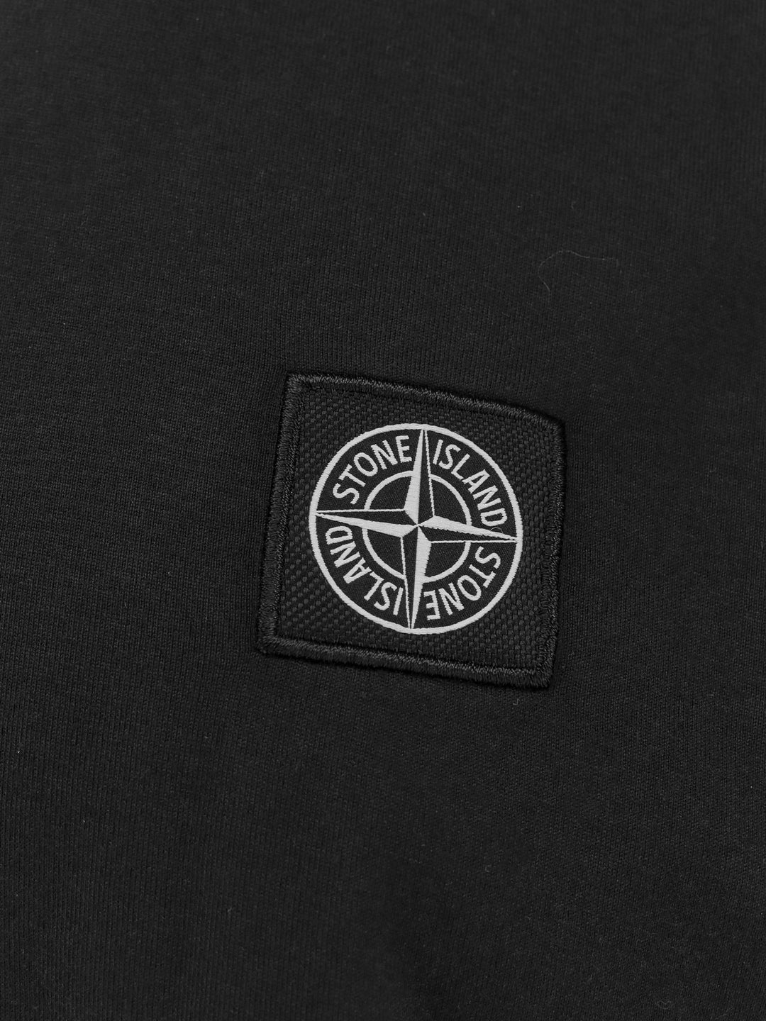 Stone Island T-shirts and Polos - Blacks and greys | 94889b6e90207cc76a2519cc9391e4f544997767