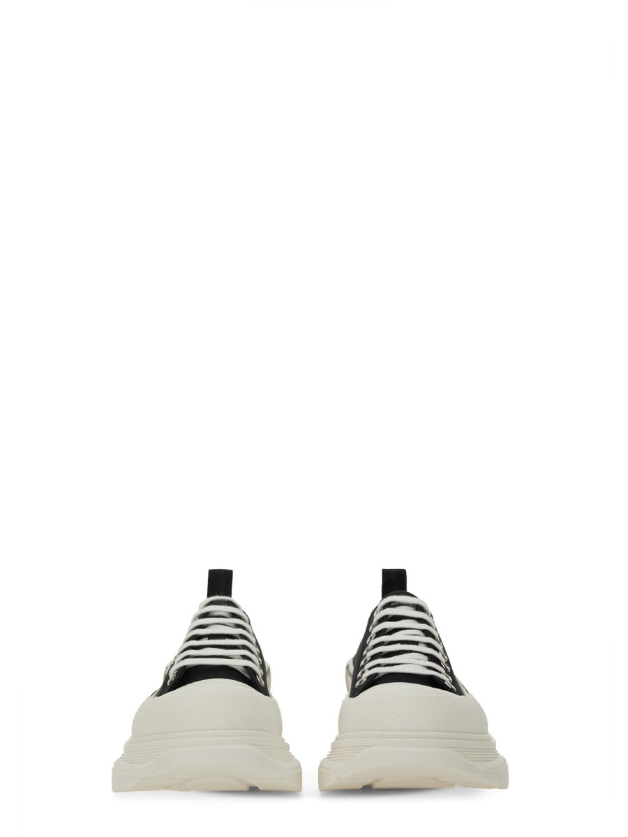 Alexander McQueen Sneakers - Black | Wanan Luxury