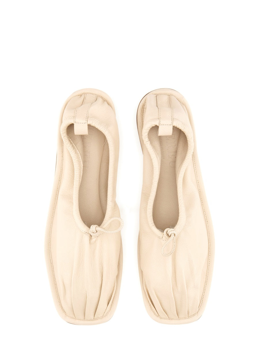 Hereu Flat Shoes - Beige | Wanan Luxury