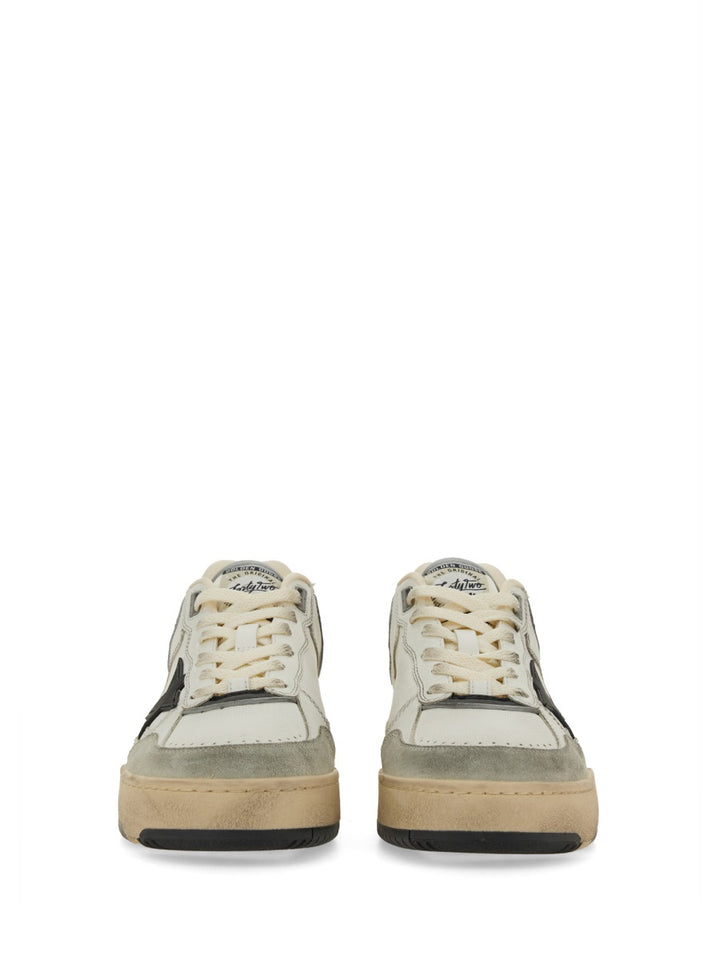 Golden Goose Sneakers - White | Wanan Luxury