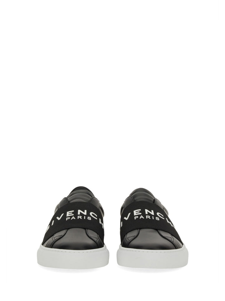 Givenchy Sneakers - Black | Wanan Luxury