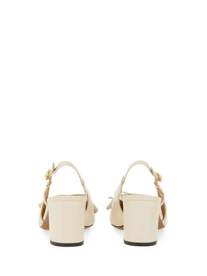 Valentino Garavani pumps - White | Wanan Luxury