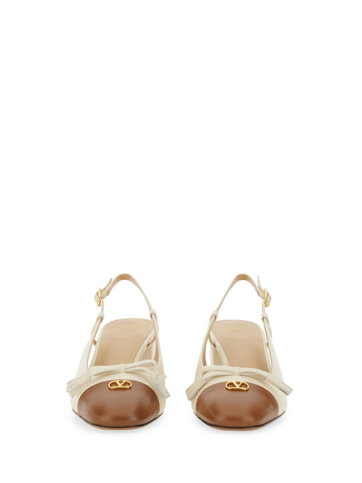 Valentino Garavani pumps - White | Wanan Luxury