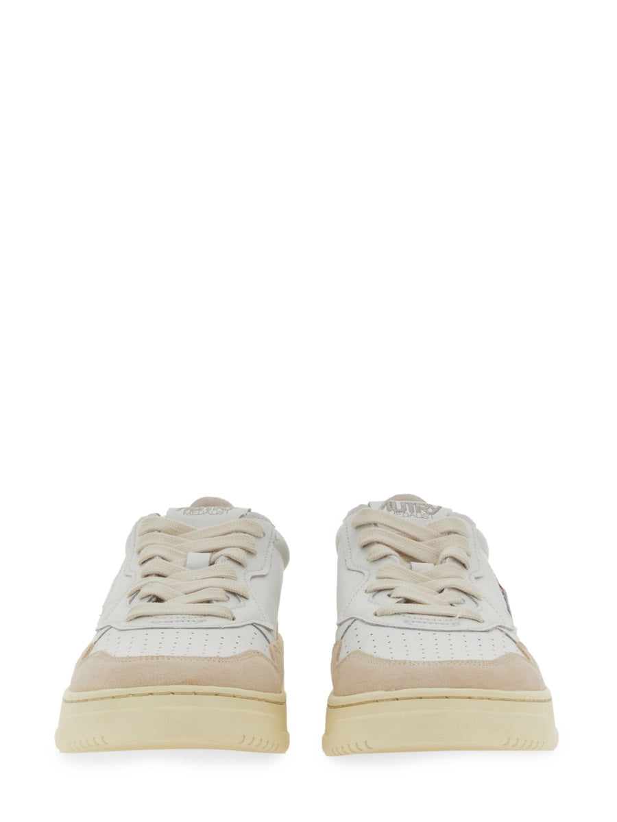 Autry Sneakers - White | Wanan Luxury