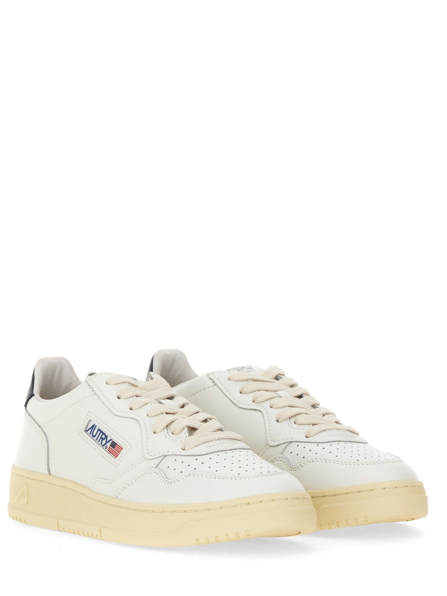 Autry Sneakers - White | Wanan Luxury
