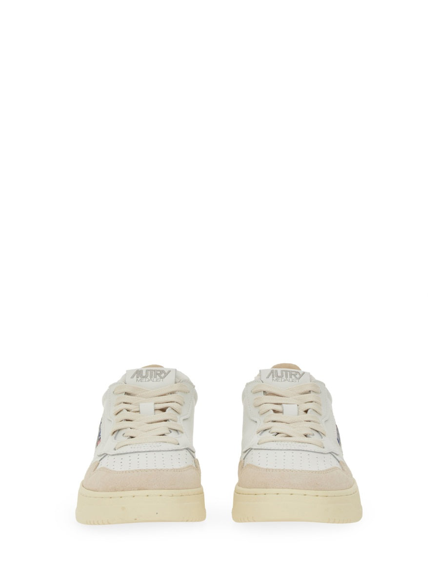 Autry Sneakers - White | Wanan Luxury