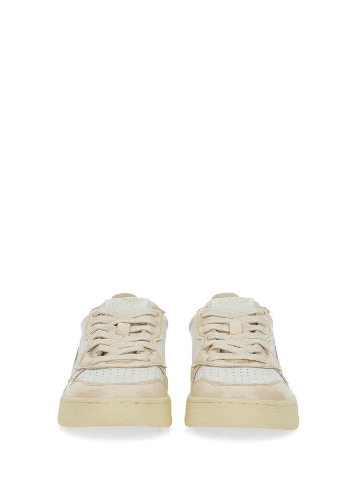 Autry Sneakers - White | Wanan Luxury