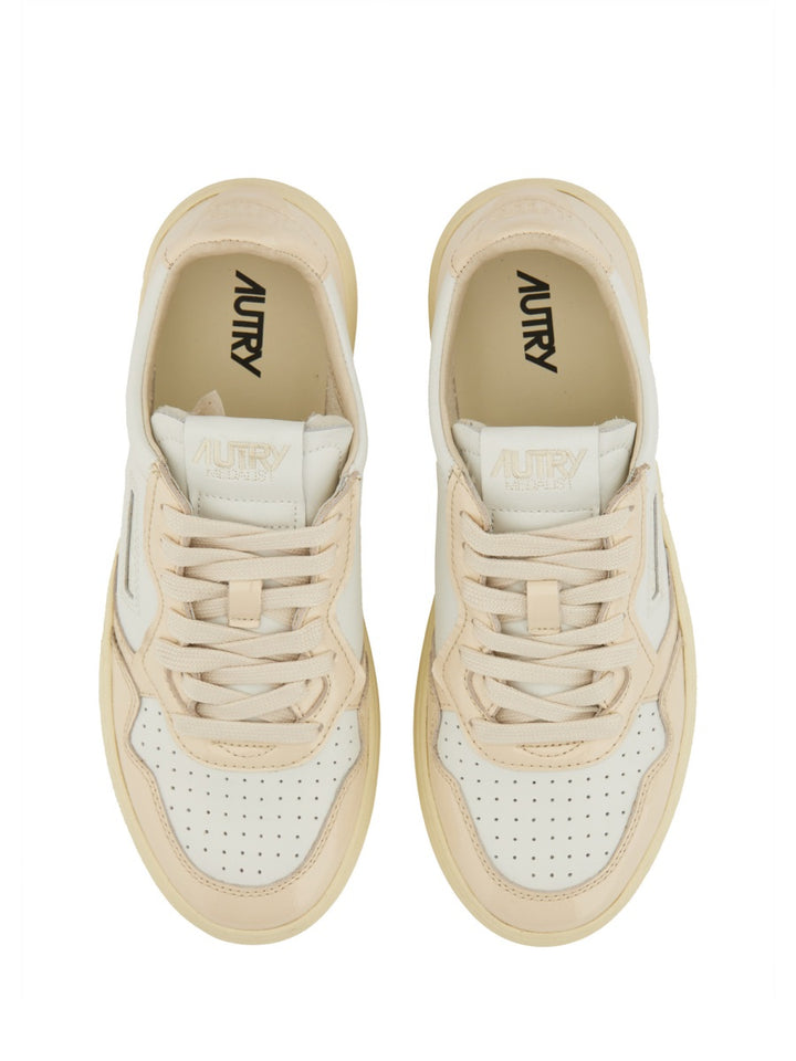 Autry Sneakers - White | Wanan Luxury