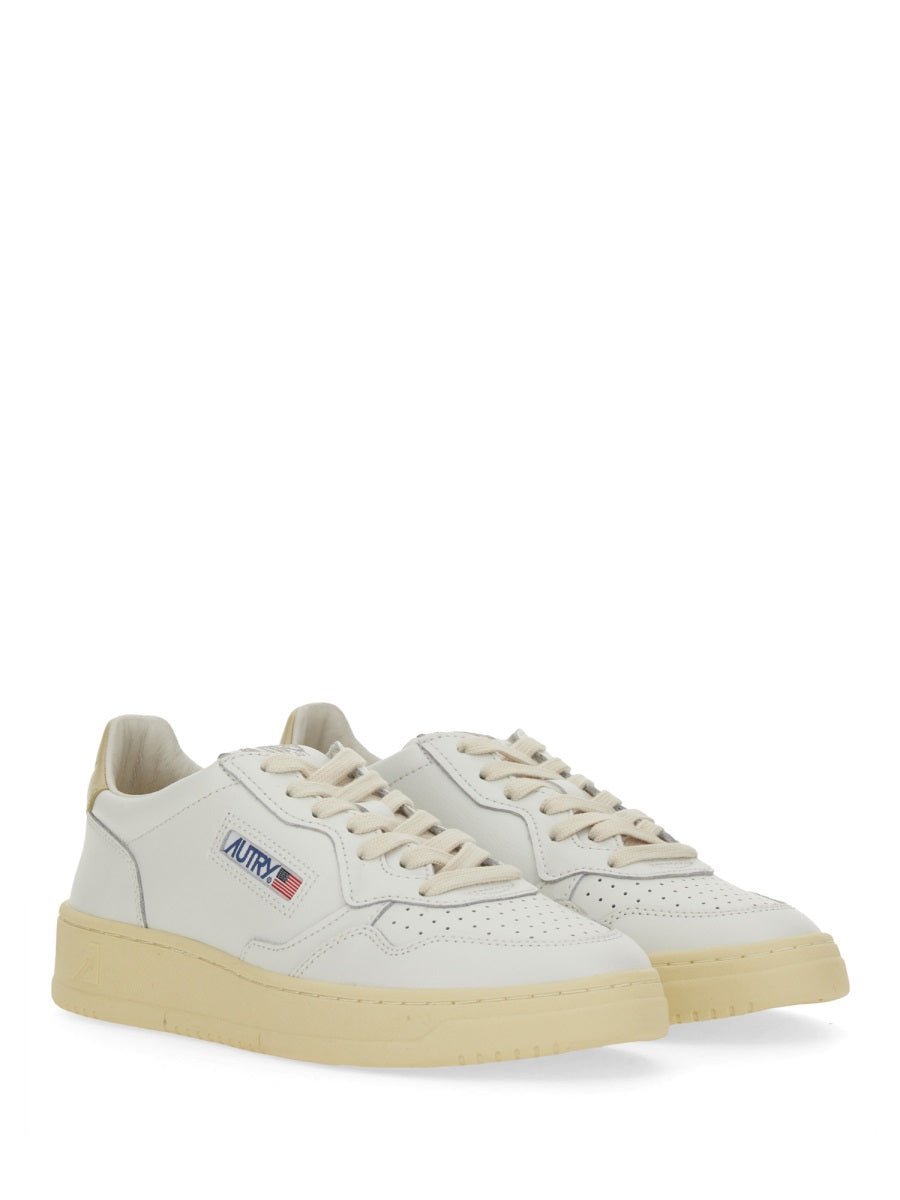 Autry Sneakers - White | Wanan Luxury