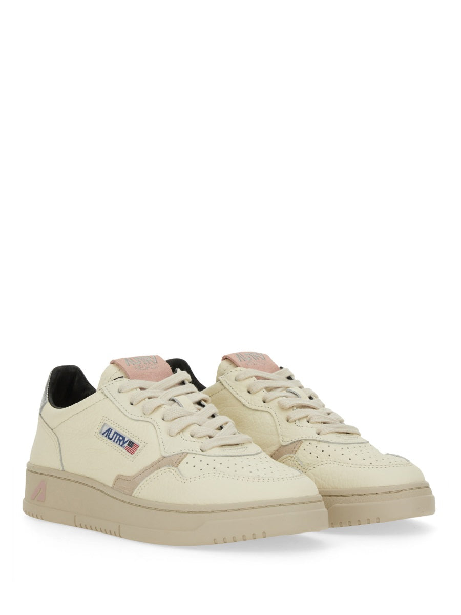 Autry Sneakers - White | Wanan Luxury