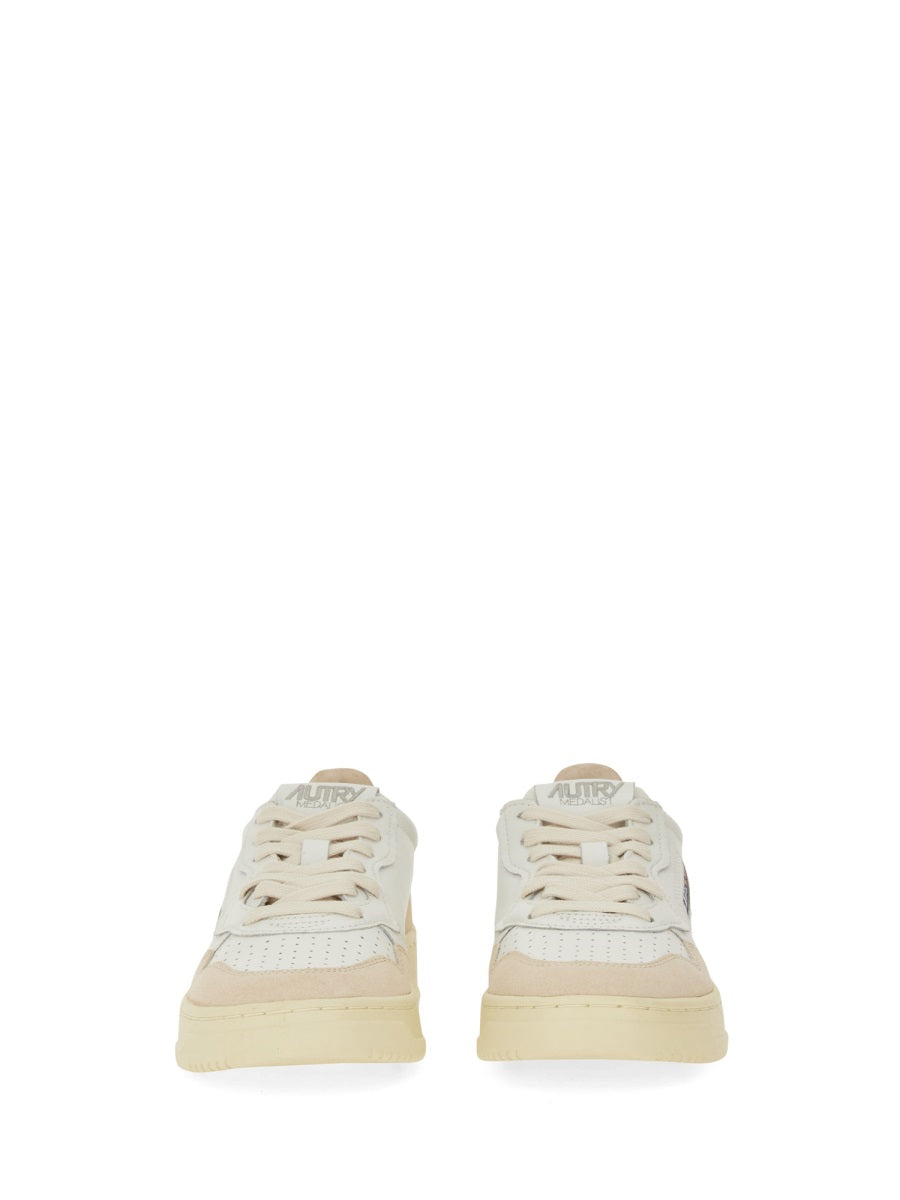 Autry Sneakers - White | Wanan Luxury