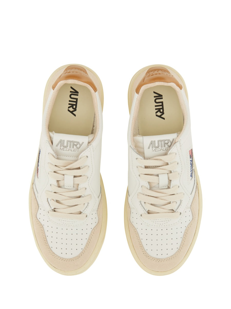 Autry Sneakers - White | Wanan Luxury