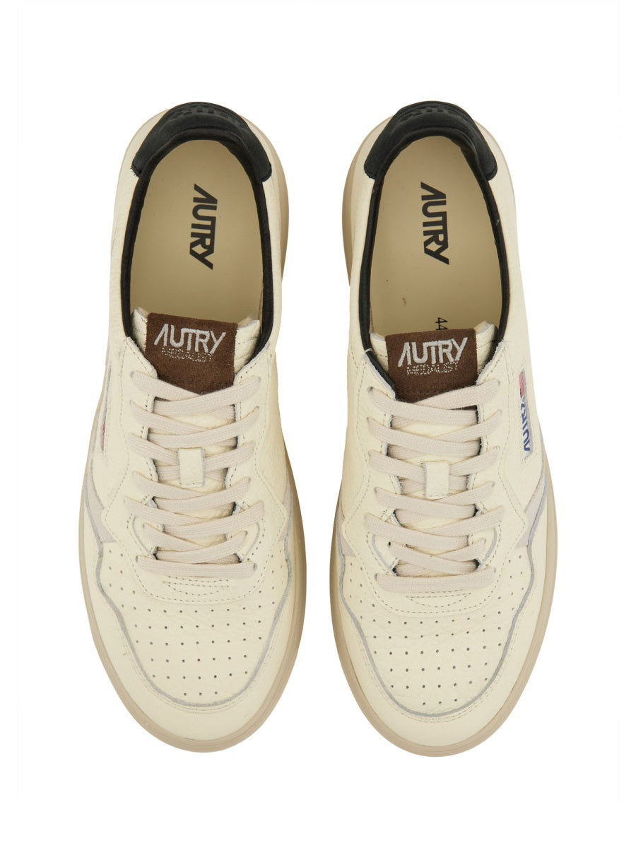 Autry Sneakers - White | Wanan Luxury