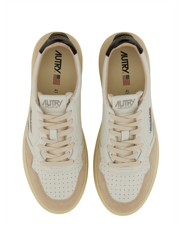 Autry Sneakers - White | Wanan Luxury