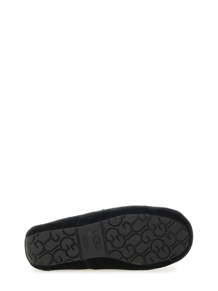 UGG Flat Shoes - Black | Wanan Luxury