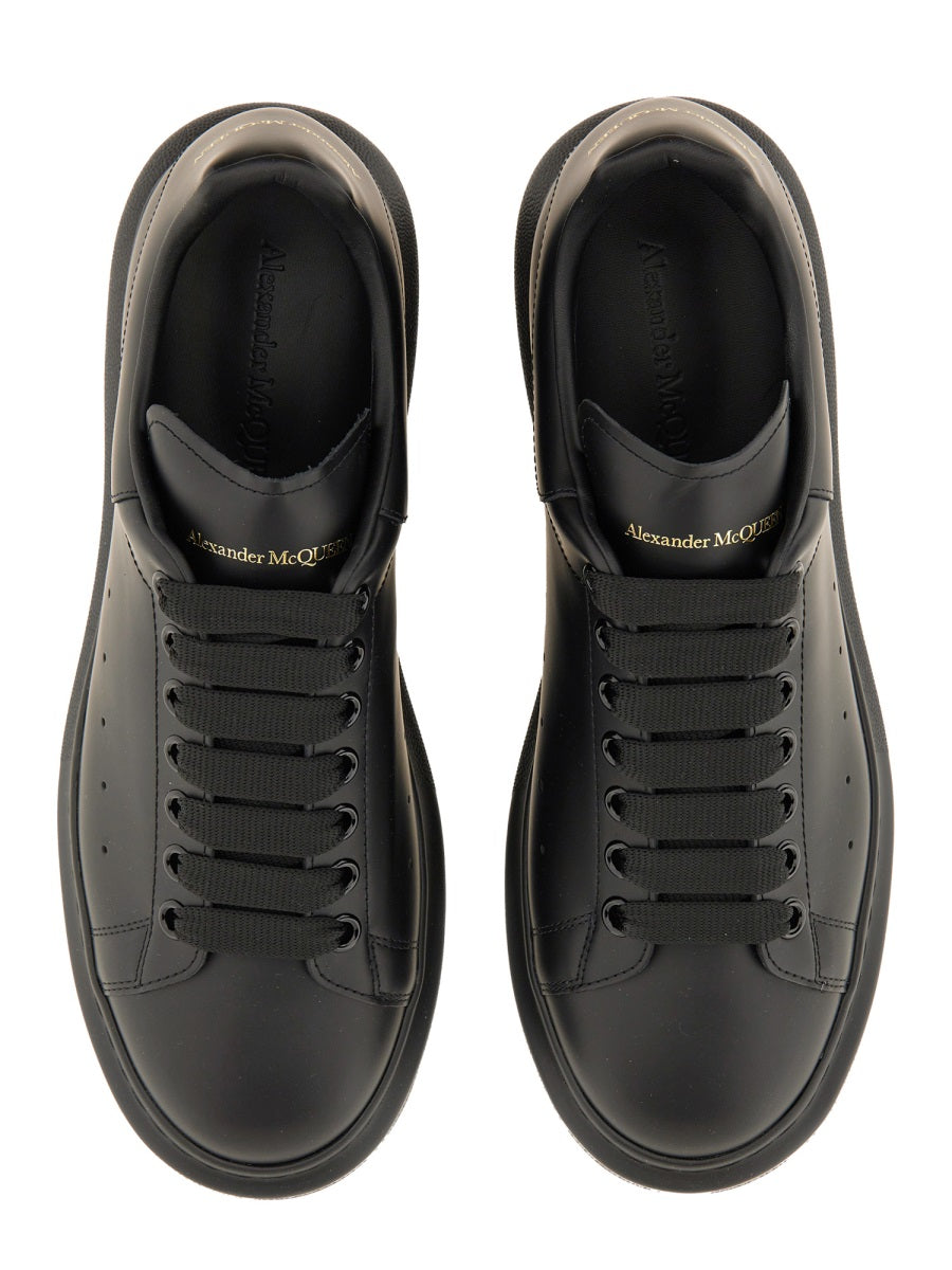 Alexander McQueen Sneakers - Black | Wanan Luxury
