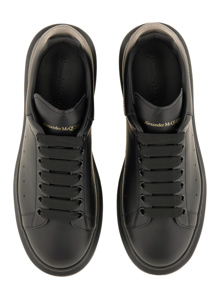 Alexander McQueen Sneakers - Black | Wanan Luxury