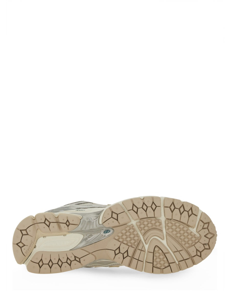 New Balance Sneakers - Silver | Wanan Luxury