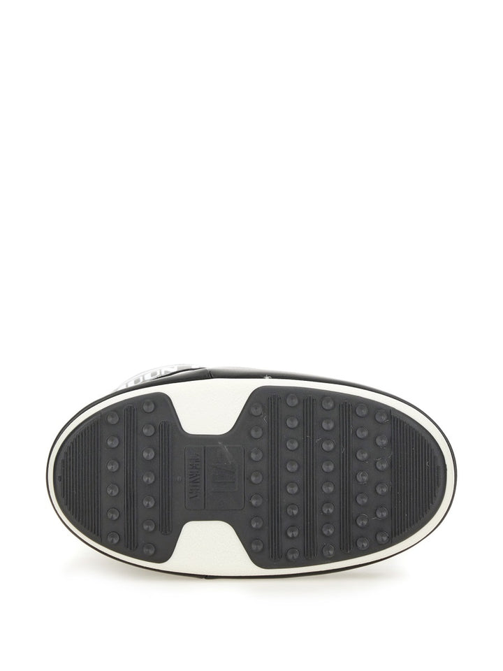 Moon Boot Boots - Black | Wanan Luxury