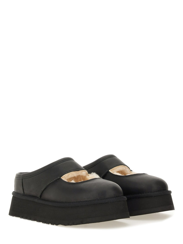 UGG Sandals - Black | Wanan Luxury