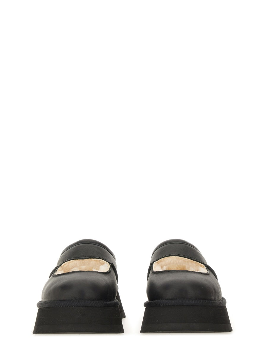 UGG Sandals - Black | Wanan Luxury