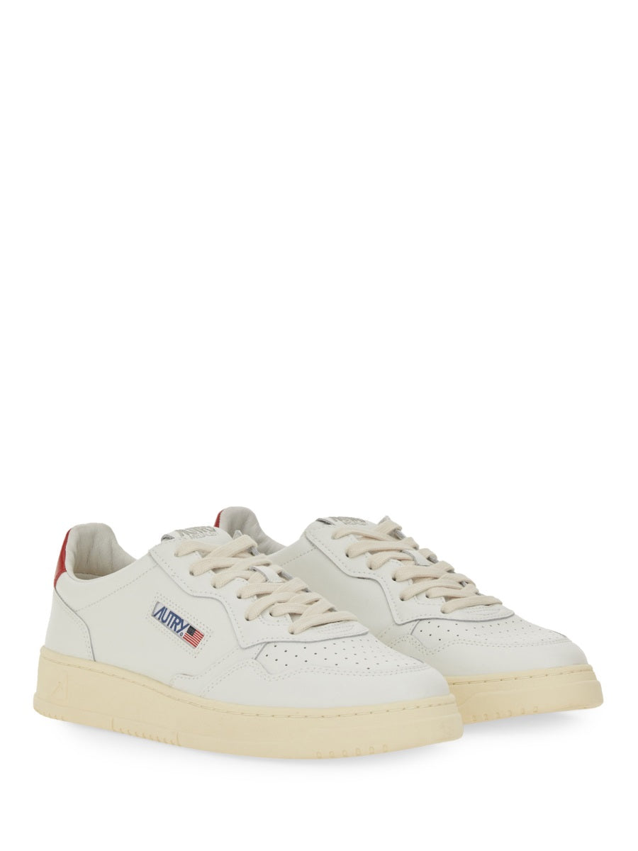 Autry Sneakers - White | 14f295bf0dafc71c5f64c448b6b574a2228aa459