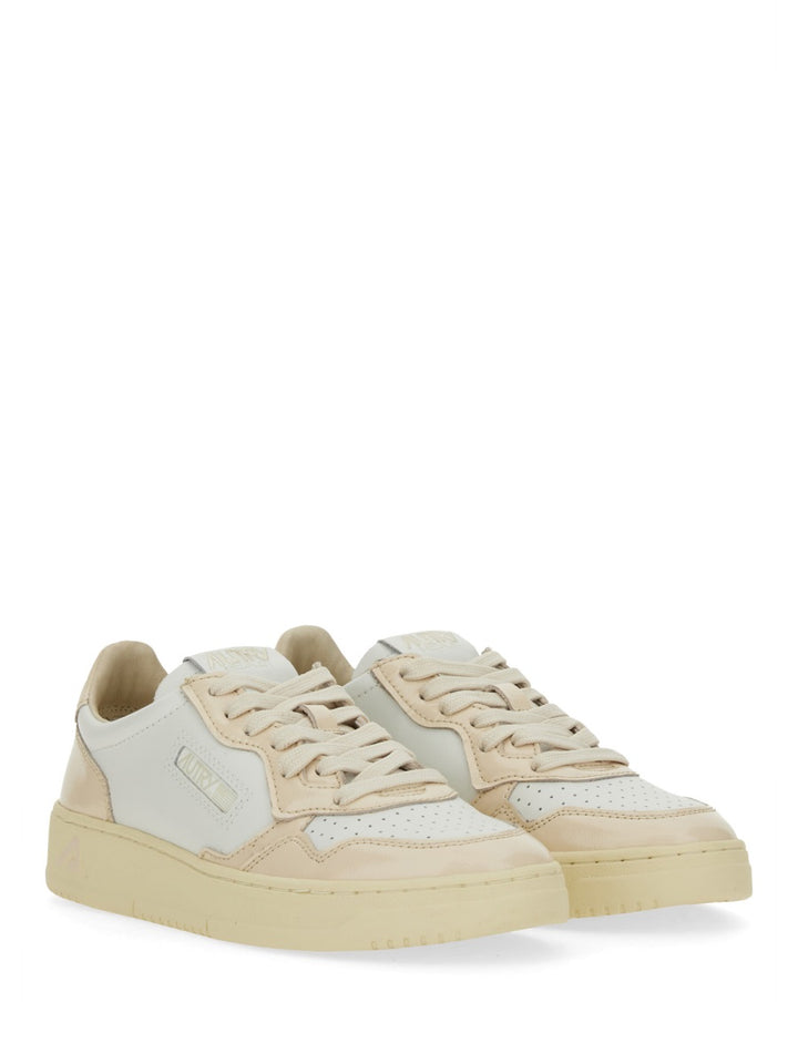 Autry Sneakers - White | 0cb7f92effa7b86eab10c7863a41b234d70db874