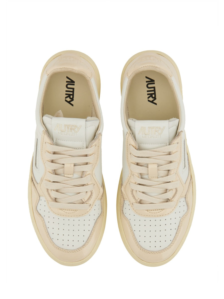 Autry Sneakers - White | 62539564e80d2cbaf9d0f30670a526a74c02367c