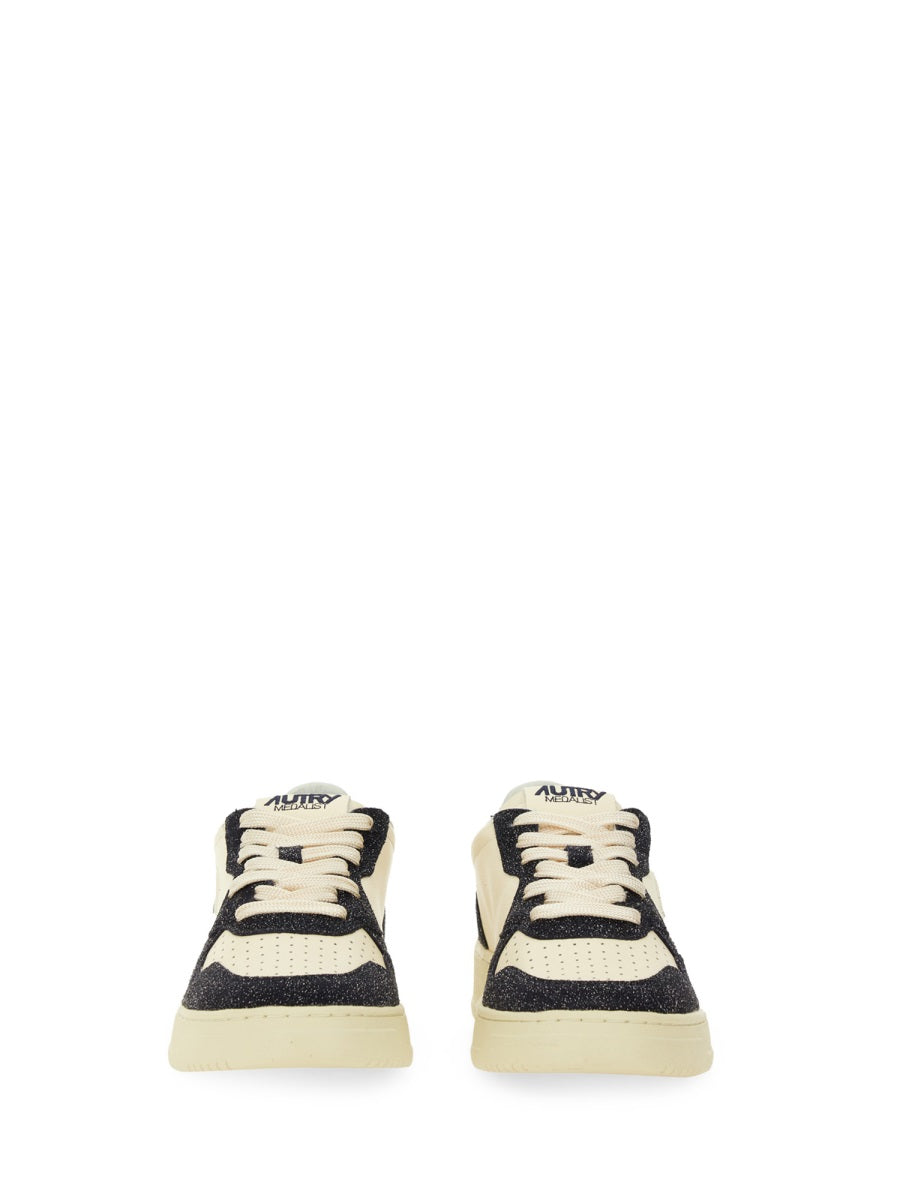 Autry Sneakers - White | Wanan Luxury
