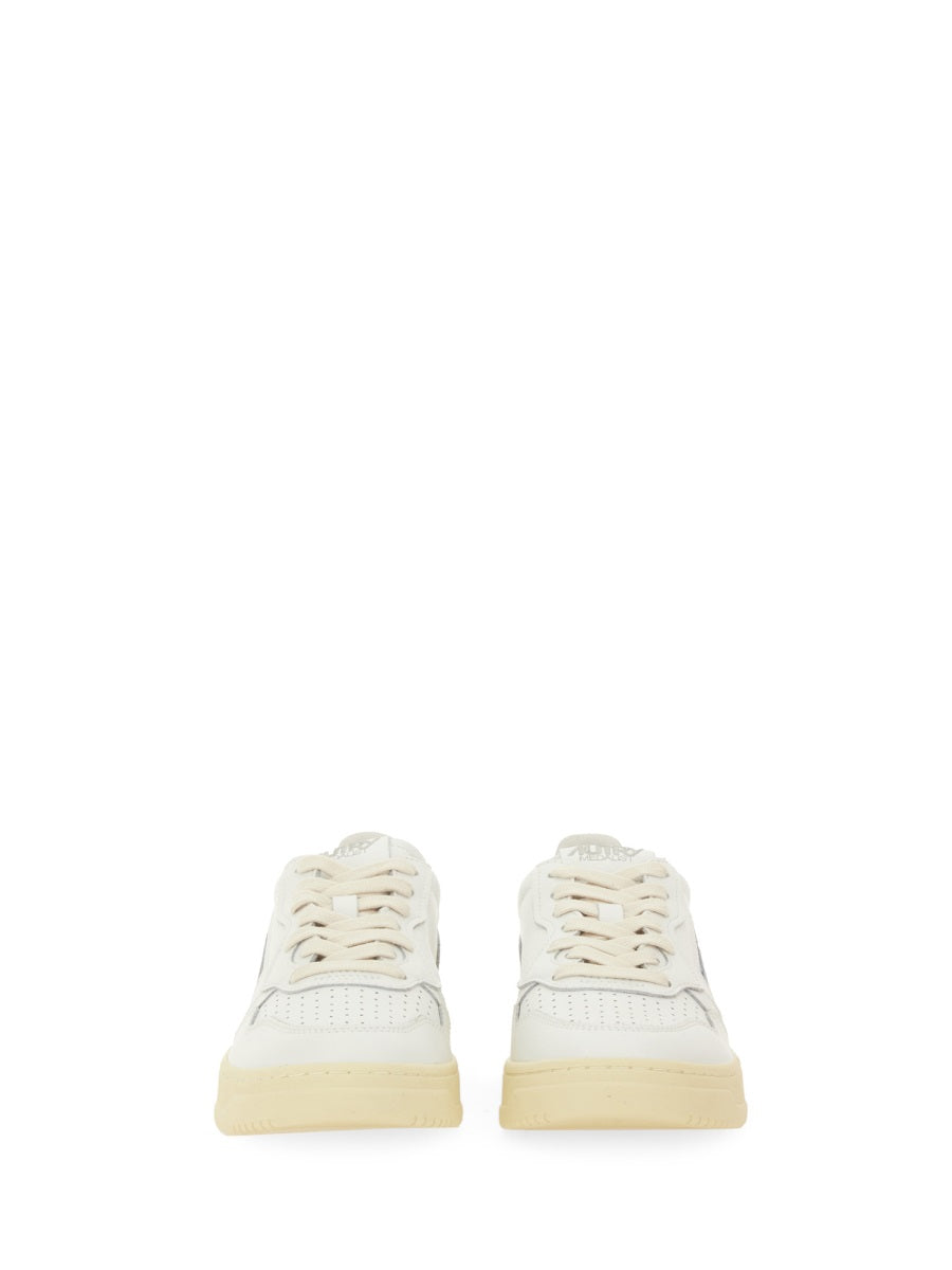 Autry Sneakers - White | Wanan Luxury
