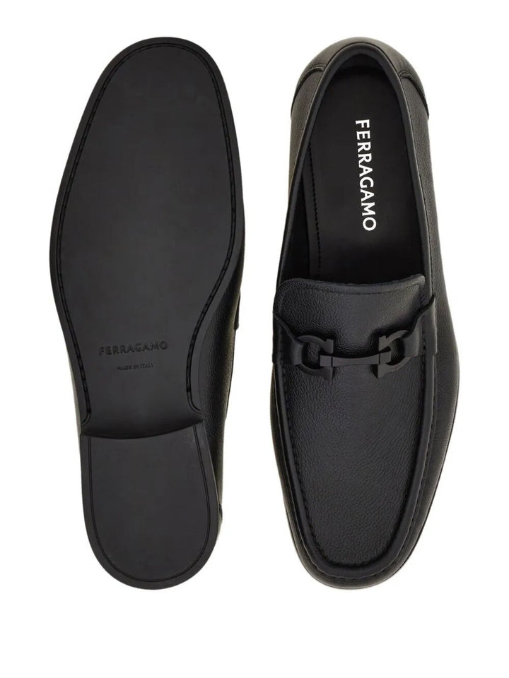 Ferragamo Loafers - Black | 08eb193bb8fe816a30f32cdf5b2089d897bec3e7