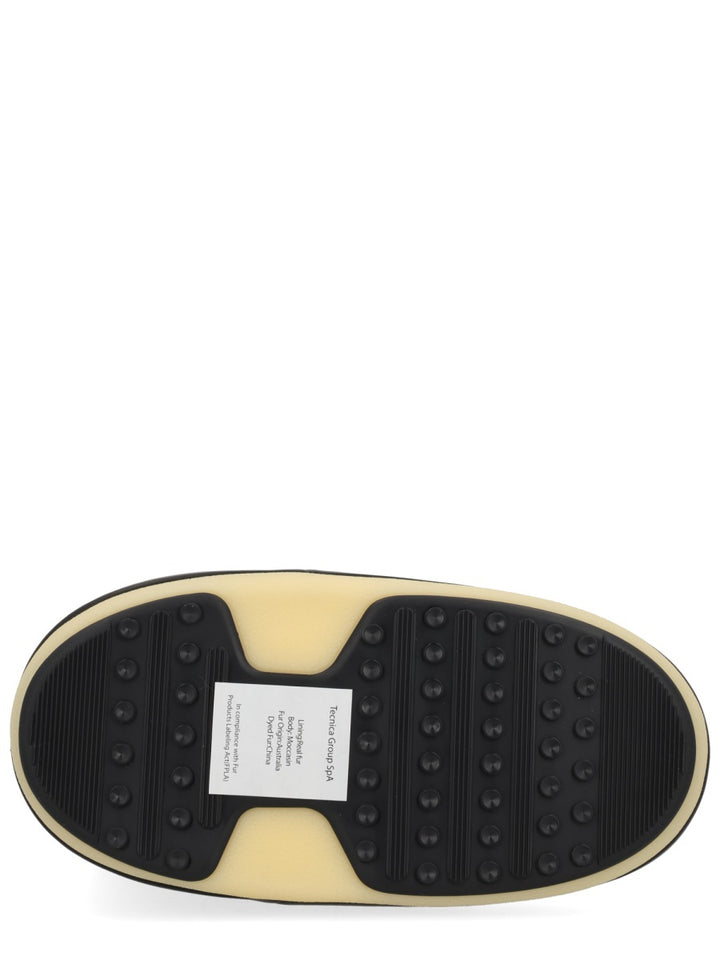 Moon Boot Boots - Black | Wanan Luxury