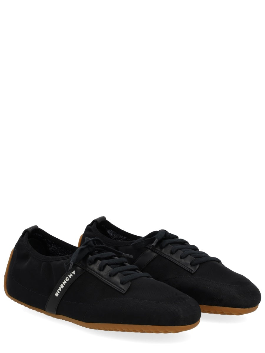Givenchy Sneakers - Black | Wanan Luxury