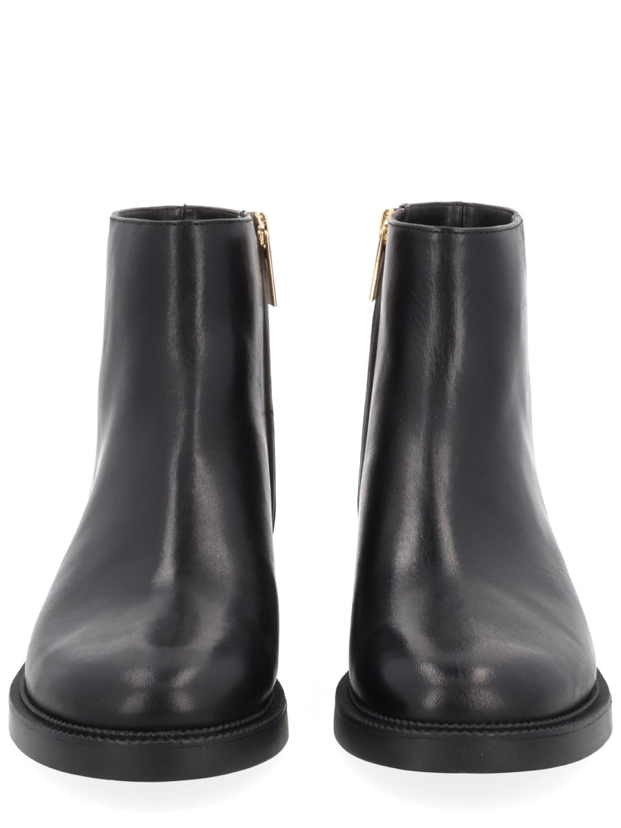 Michael Kors Boots - Black | Wanan Luxury
