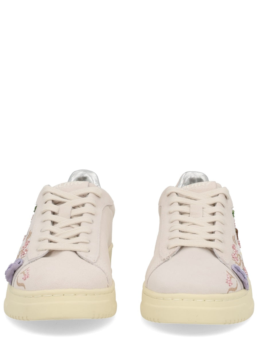 Autry Sneakers - White | Wanan Luxury