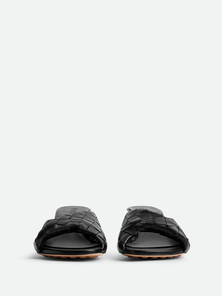Bottega Veneta Mules - Black | dc4d4a54b54c9aa155cc7553030816541ea1e152