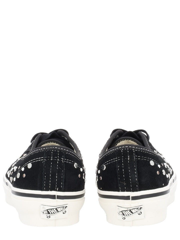 Vans Sneakers - Black | Wanan Luxury