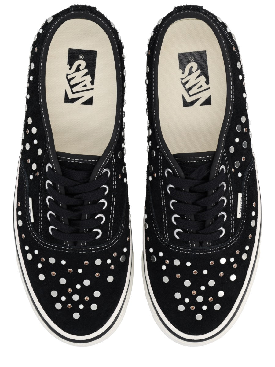 Vans Sneakers - Black | Wanan Luxury