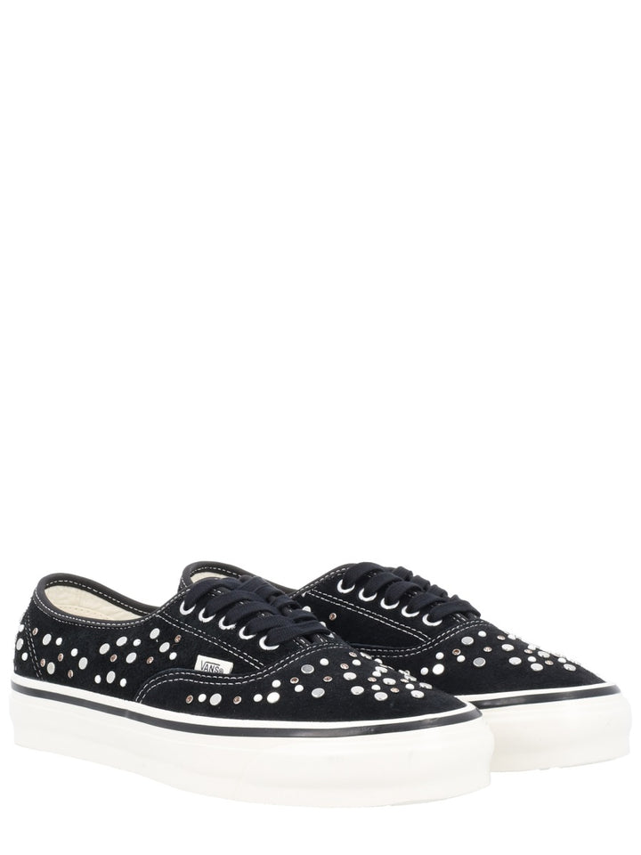 Vans Sneakers - Black | Wanan Luxury