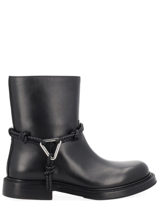 Boot "James"