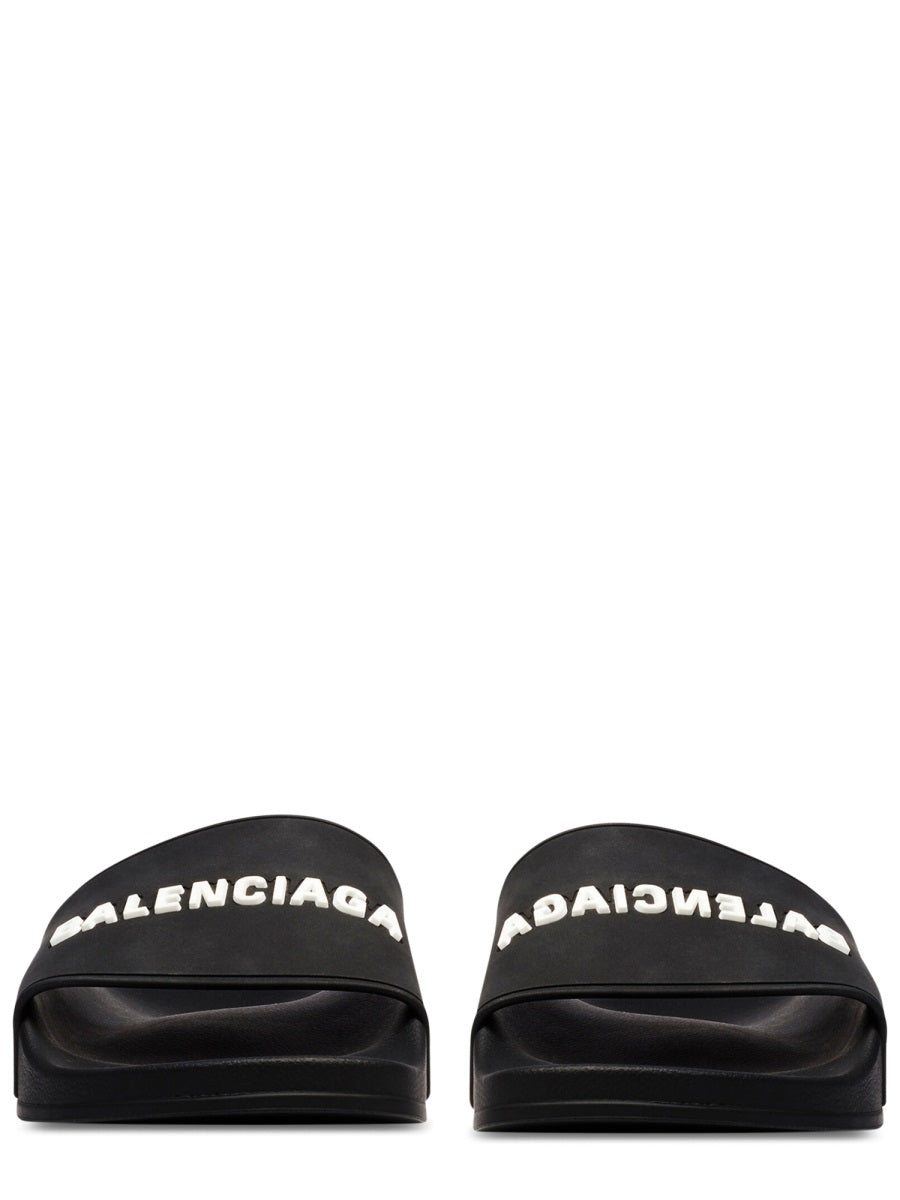 Balenciaga Sandals - Black | 52361710cb9aa2b0f5572ff5d6dbf68c6af7cf4d