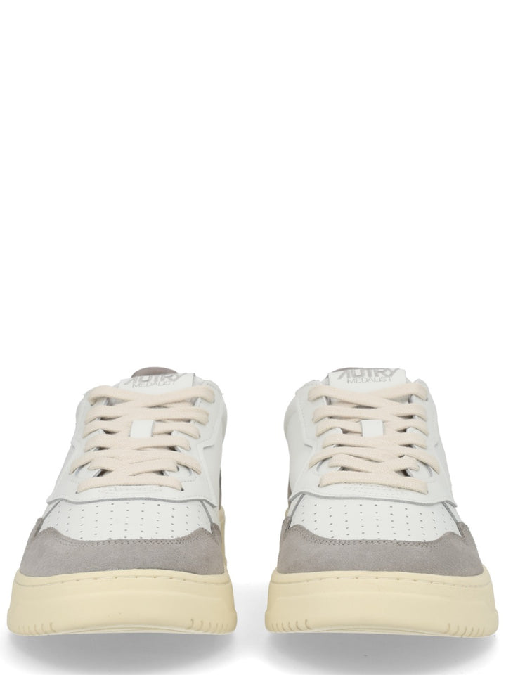 Autry Sneakers - White | 826515280eb8a6a69bb26718d80f7d4c06387901