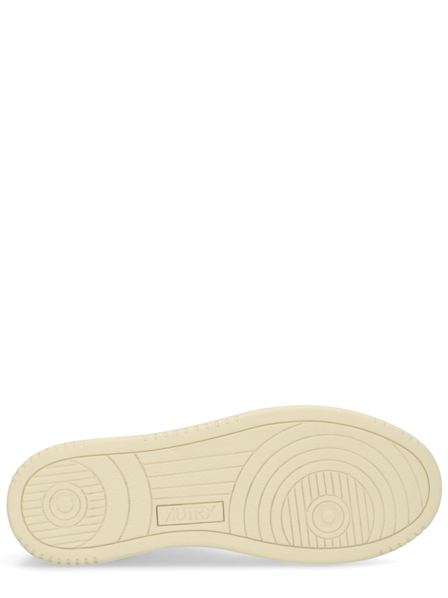 Autry Sneakers - White | 17014915d755b9a29e4b3d895570f2e3361943c2