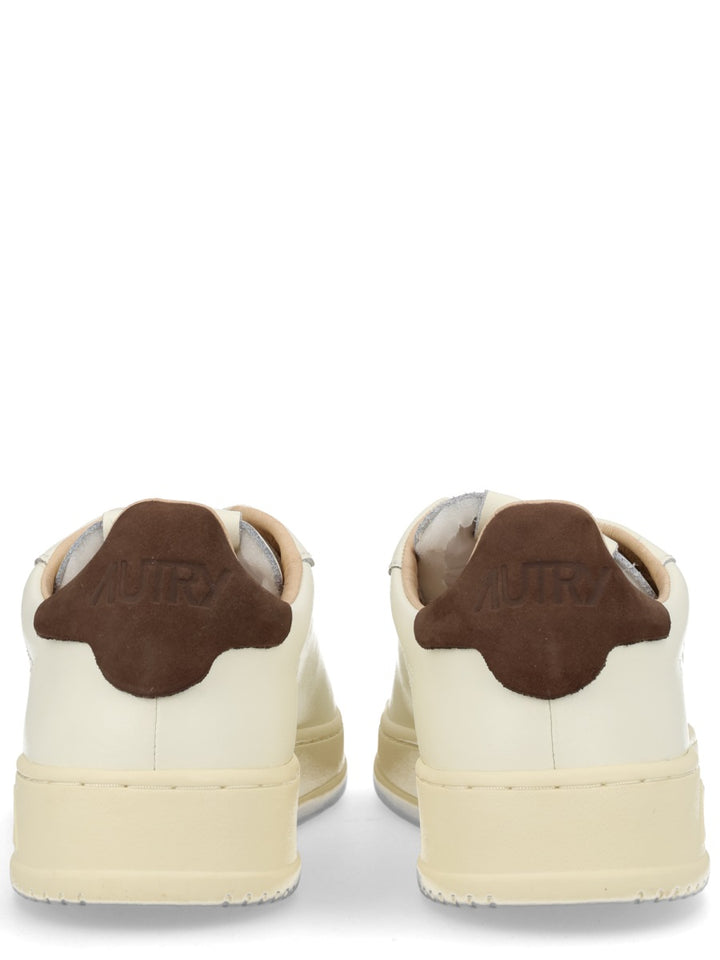 Autry Sneakers - White | 84bdbd15b4f5b8a60152a055625c6cdcebcae526