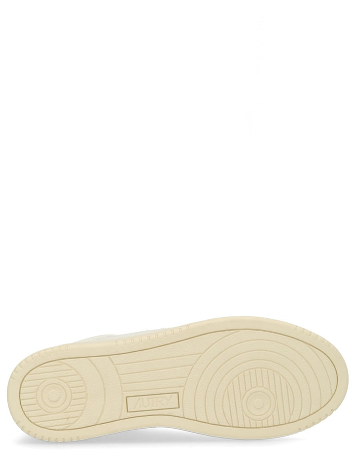 Autry Sneakers - White | 0a6b00b01ce5ab3a59c29a82469dadaffbe12221