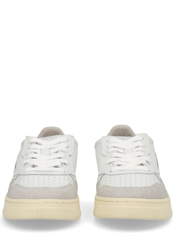 Autry Sneakers - White | 9a07a68bed3969a2425d5e0774e72df14bdb74eb