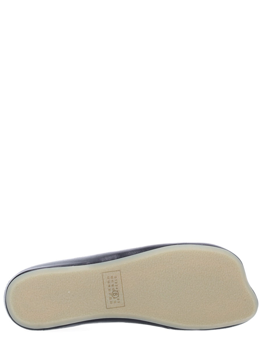 Mm6 Maison Margiela Flat Shoes - Black | d097c2dcef188de3c2771188a2942eb56f2a78cd