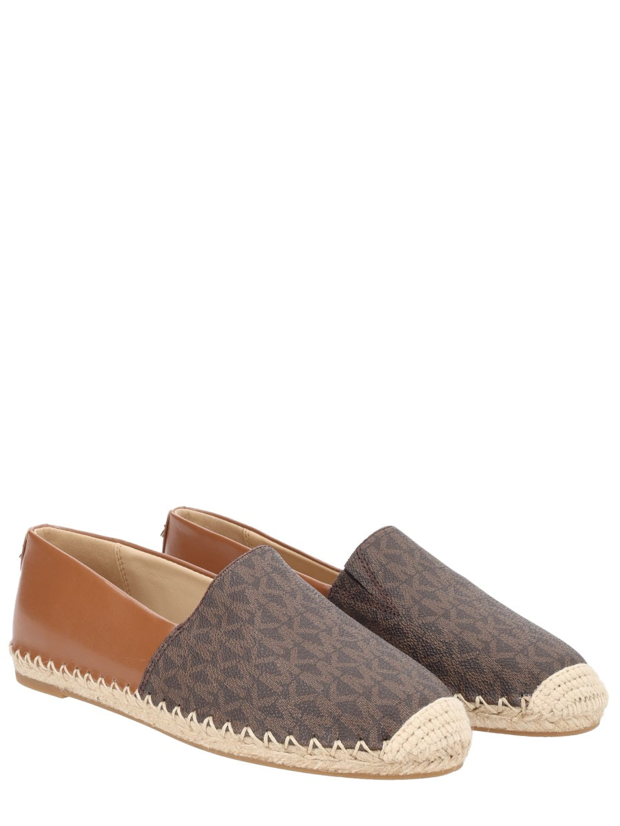 Michael Kors Flat Shoes - Brown | 0984e727cb1eec5f1dd73f20de6a267ec23592ba