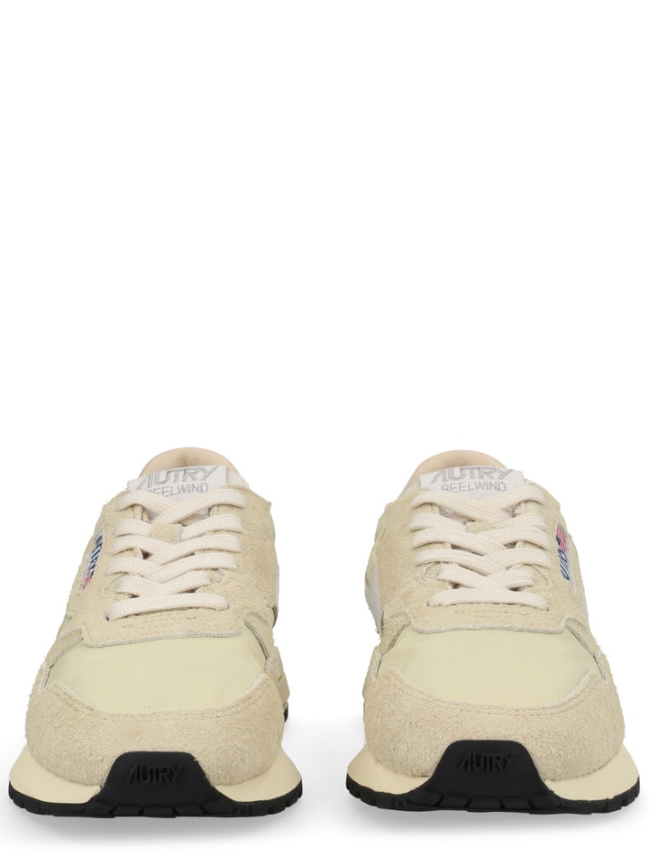 Autry Sneakers - Powder | 2369e271ca65c366503d20be4ace97d5c4e3949c