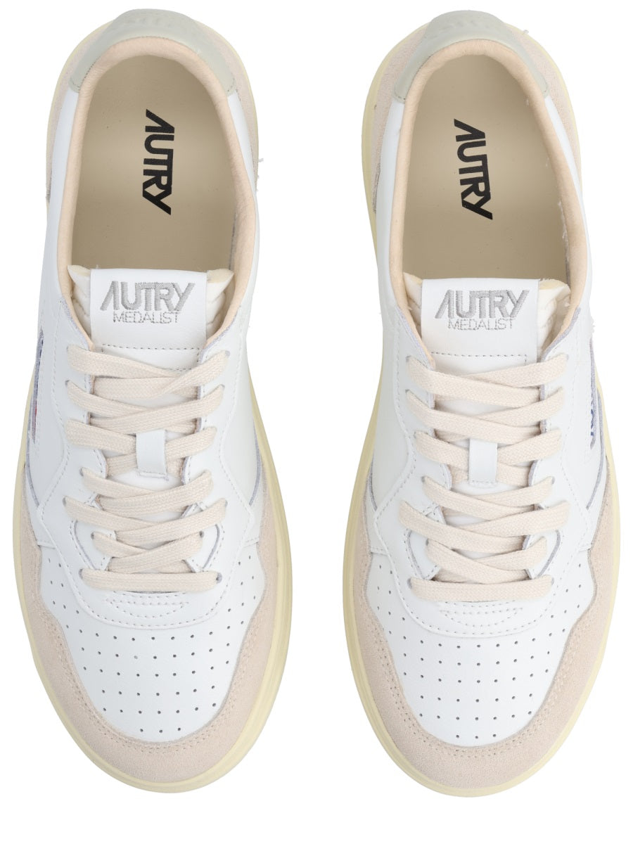 Autry Sneakers - White | dd4d35dcea51fbda85fee149613992cb926d3d5a